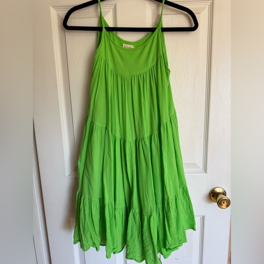 9 Sedd Vibrant Green Sleeveless Dress
